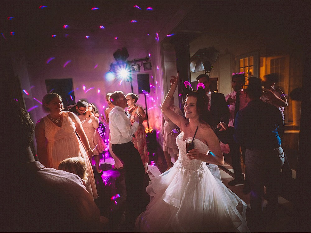 reportage Märchenhochzeit auf Hofgut Georgenthal 55