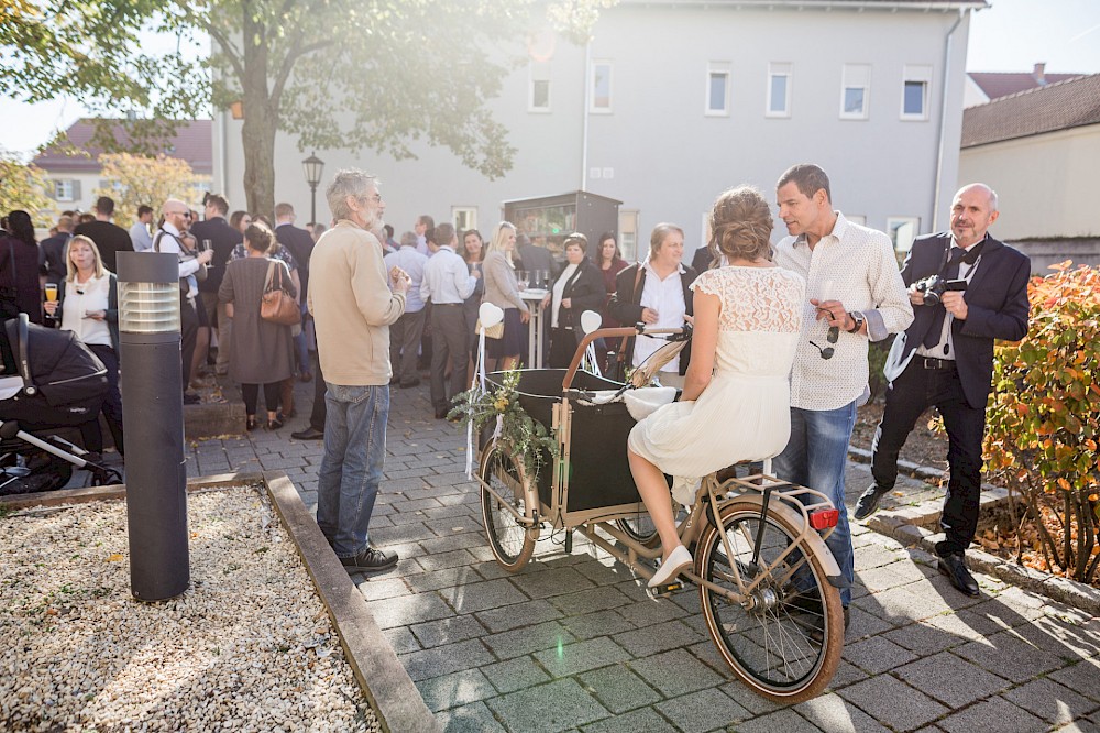 reportage Katharina und Sebastian – Spaß ohne Ende auf der Polterhochzeit 22