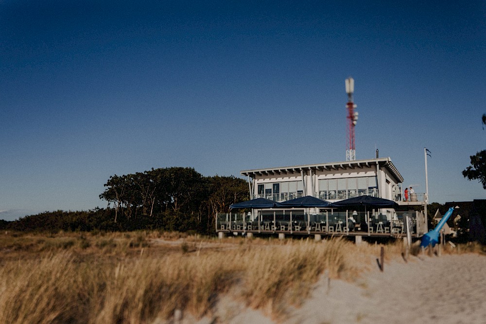 reportage Strandhochzeit in Warnemünde 41