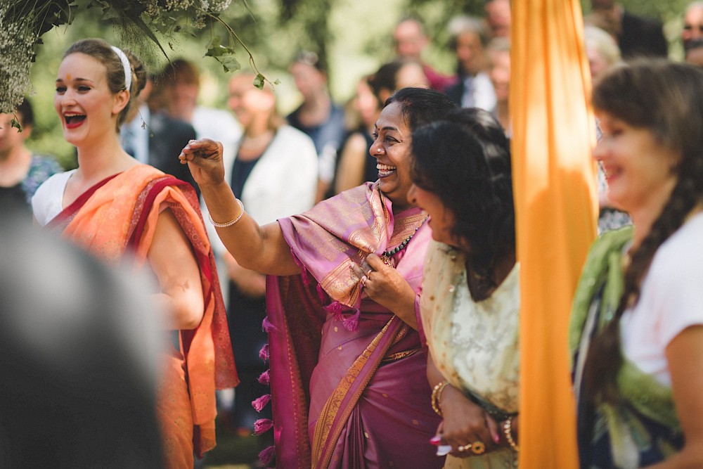 reportage Indische Hochzeit im eigenen Garten 18