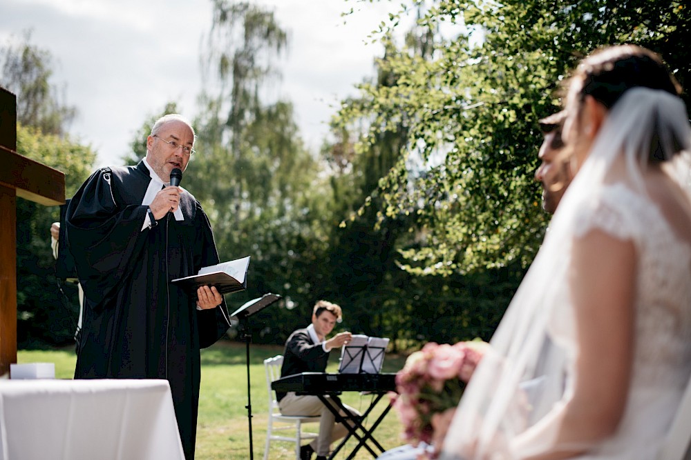 reportage HOCHZEIT UND FEIER AUF DEM LANDGUT STÜTTEM 23