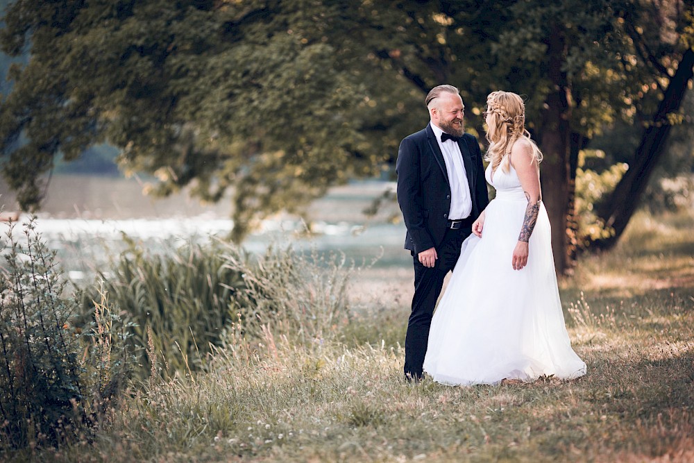 reportage Katja & René - Sommerhochzeit an der Saale 6