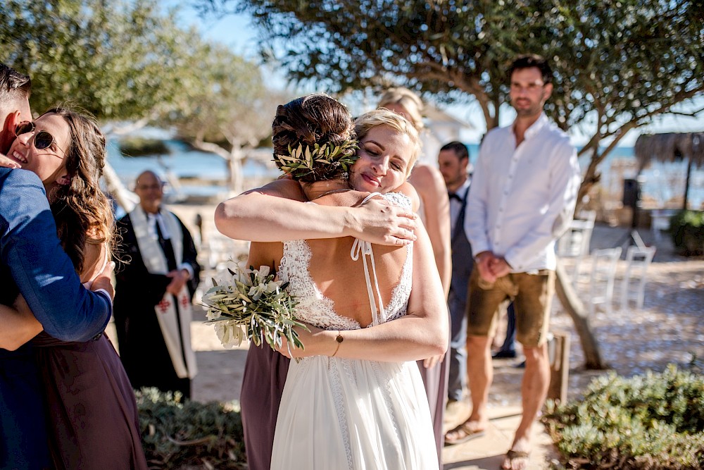 reportage Strandhochzeit von Lisa und Daniel in Zypern 35