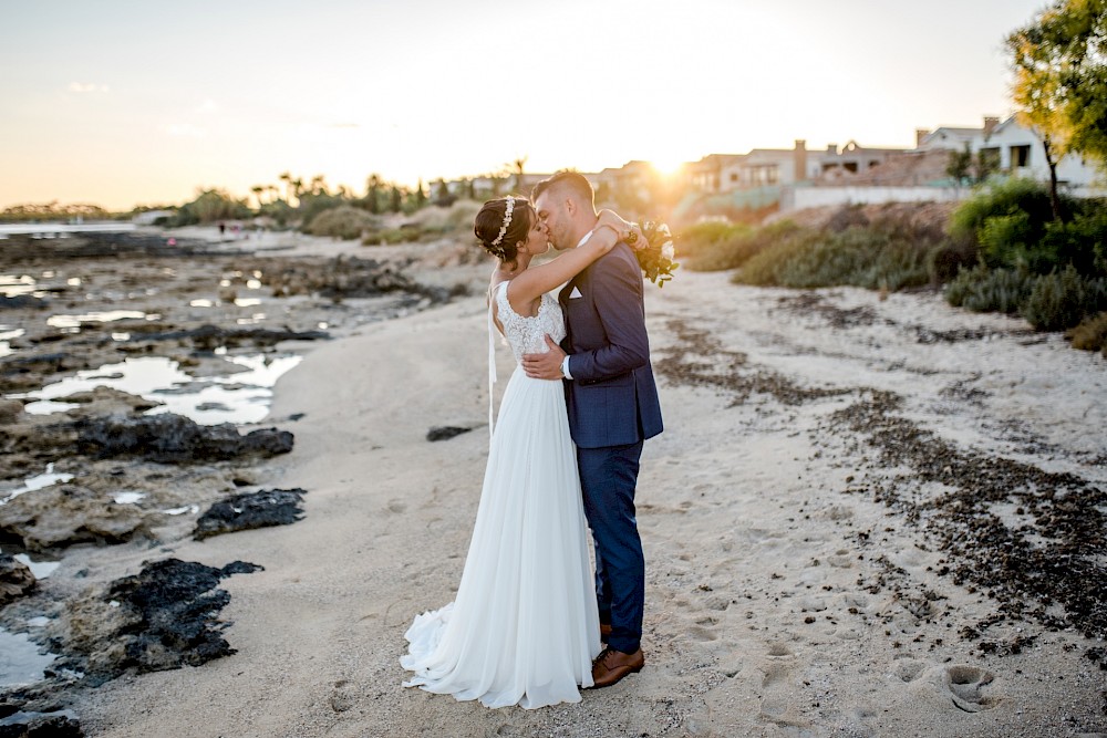 reportage Strandhochzeit von Lisa und Daniel in Zypern 43