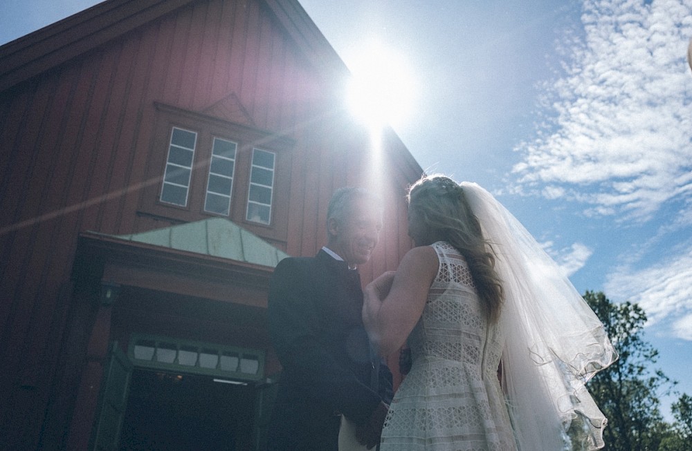 reportage Lofoten - Mitternachtssonne Hochzeit 9