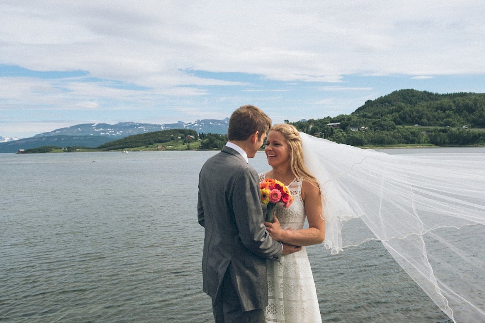 reportage Lofoten - Mitternachtssonne Hochzeit 31