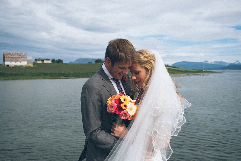 reportage Lofoten - Mitternachtssonne Hochzeit 11