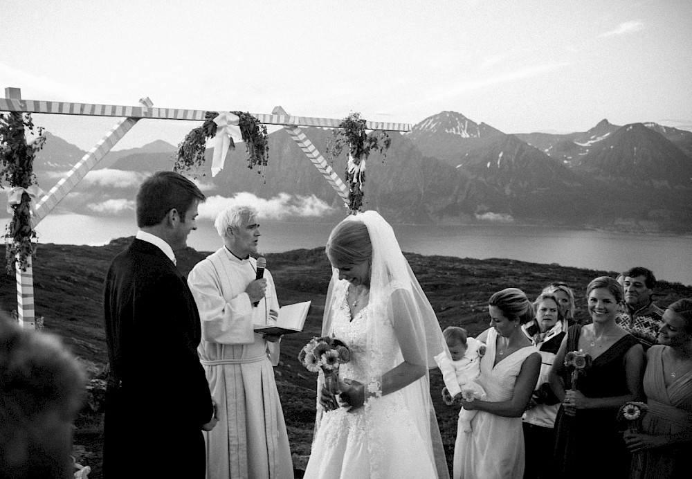 reportage Lofoten - Mitternachtssonne Hochzeit 22