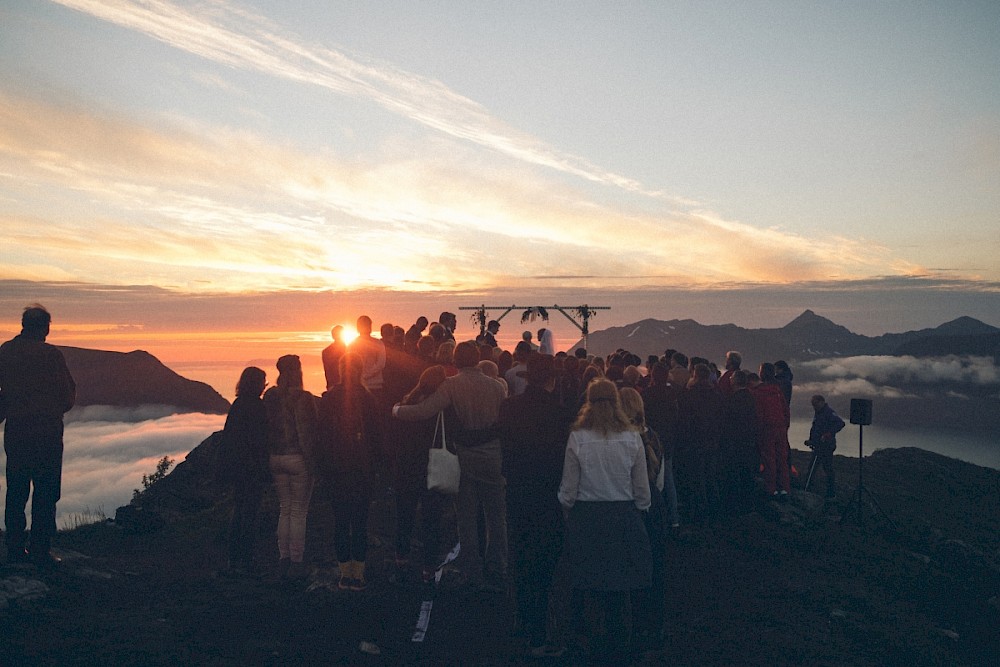 reportage Lofoten - Mitternachtssonne Hochzeit 29