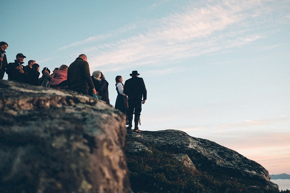 reportage Lofoten - Mitternachtssonne Hochzeit 27