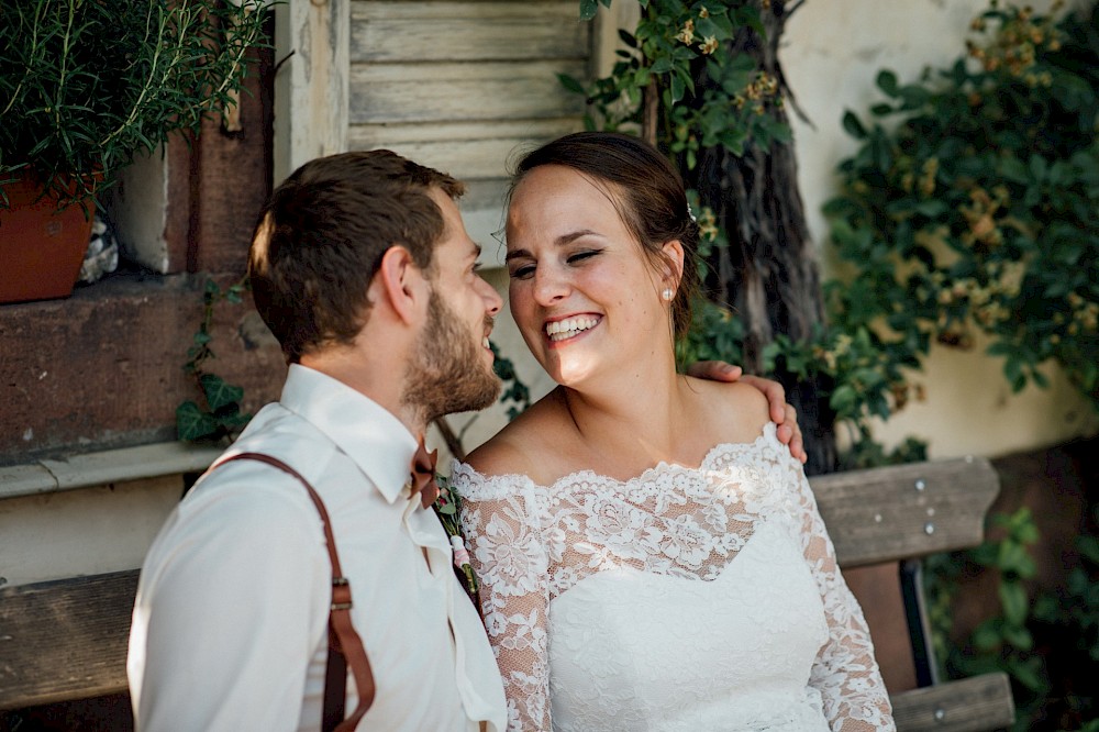 reportage Zauberhafte Sommerhochzeit im Kloster Heilsbruck in Edenkoben. 8