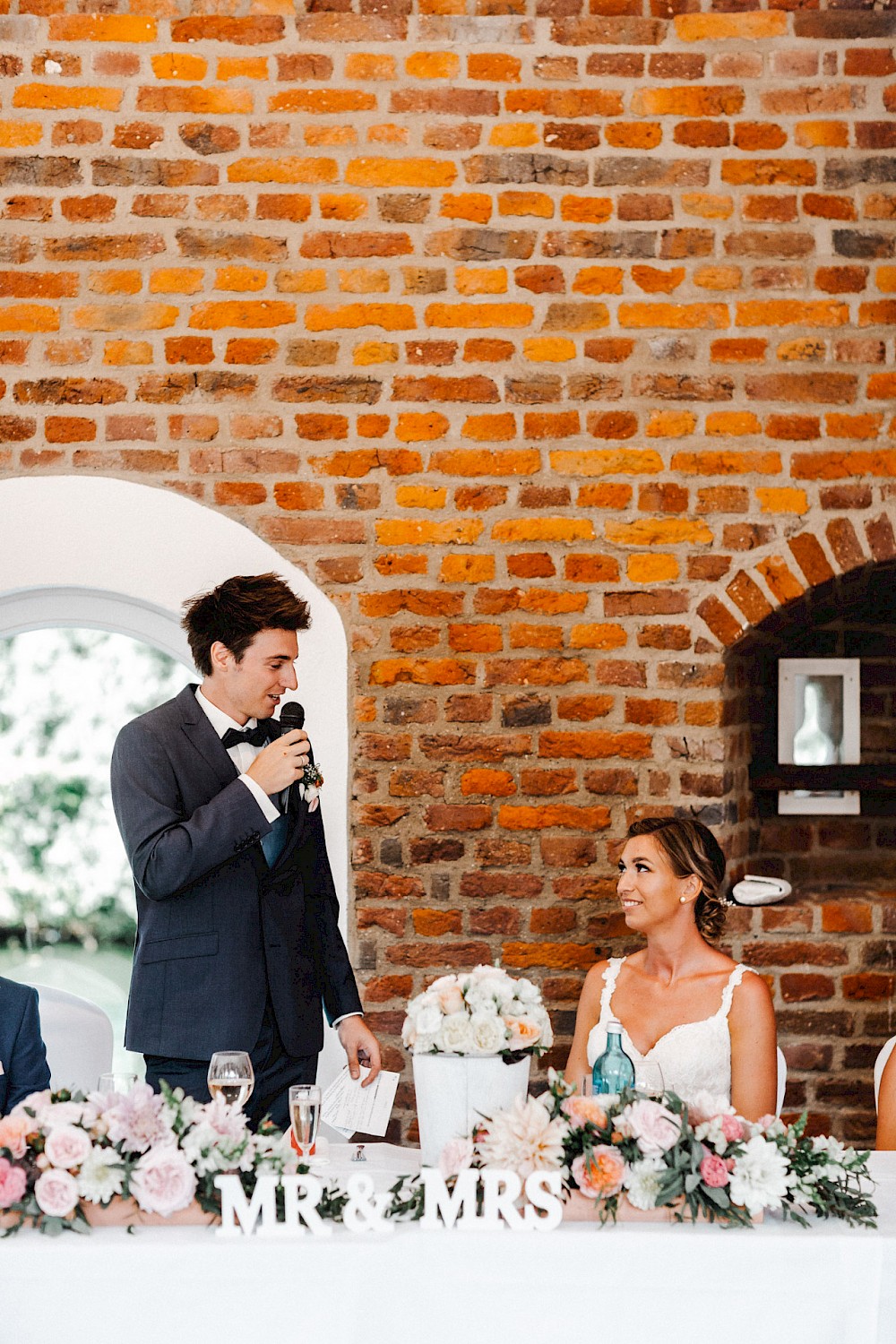 reportage Sommerhochzeit auf Burg Heimerzheim 43