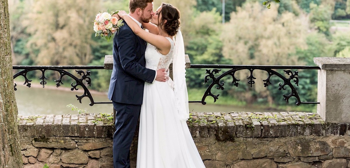 Märchenhochzeit über dem Rheintal