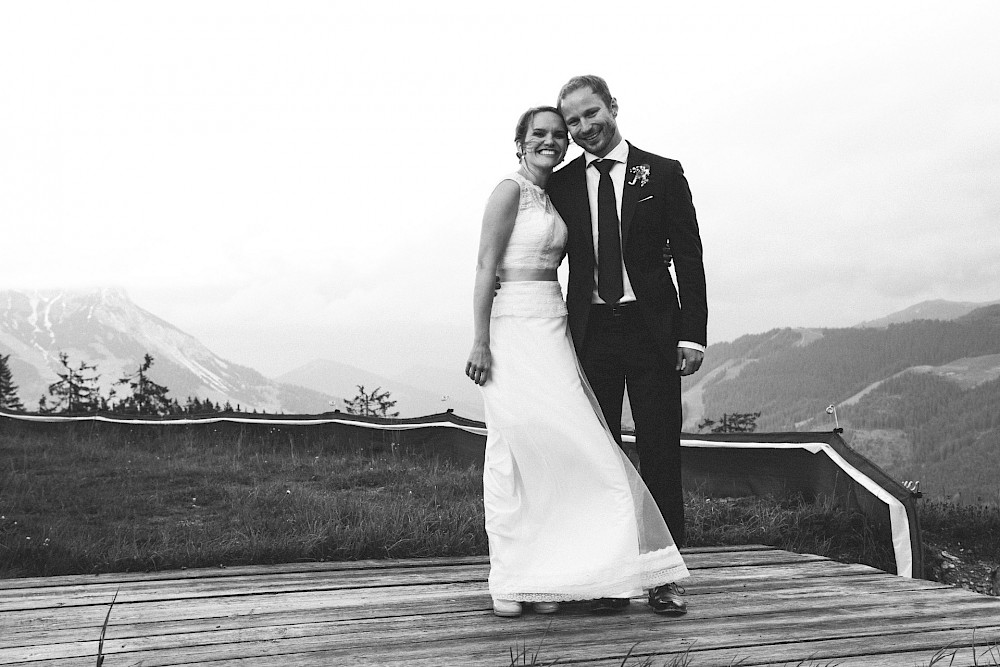 reportage Hochzeitsgschichtl von Sophie & Andreas auf der Steinbockalm am Hochkönig im Salzburgerland 45