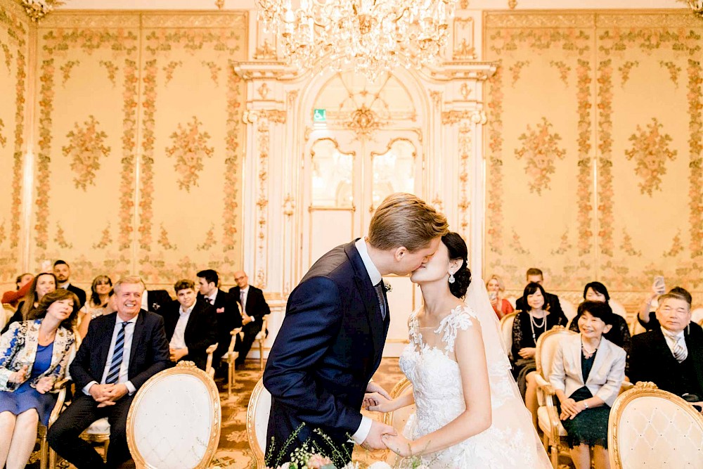 reportage Prinzessinnen-Hochzeit in Wien Palais Coburg 8