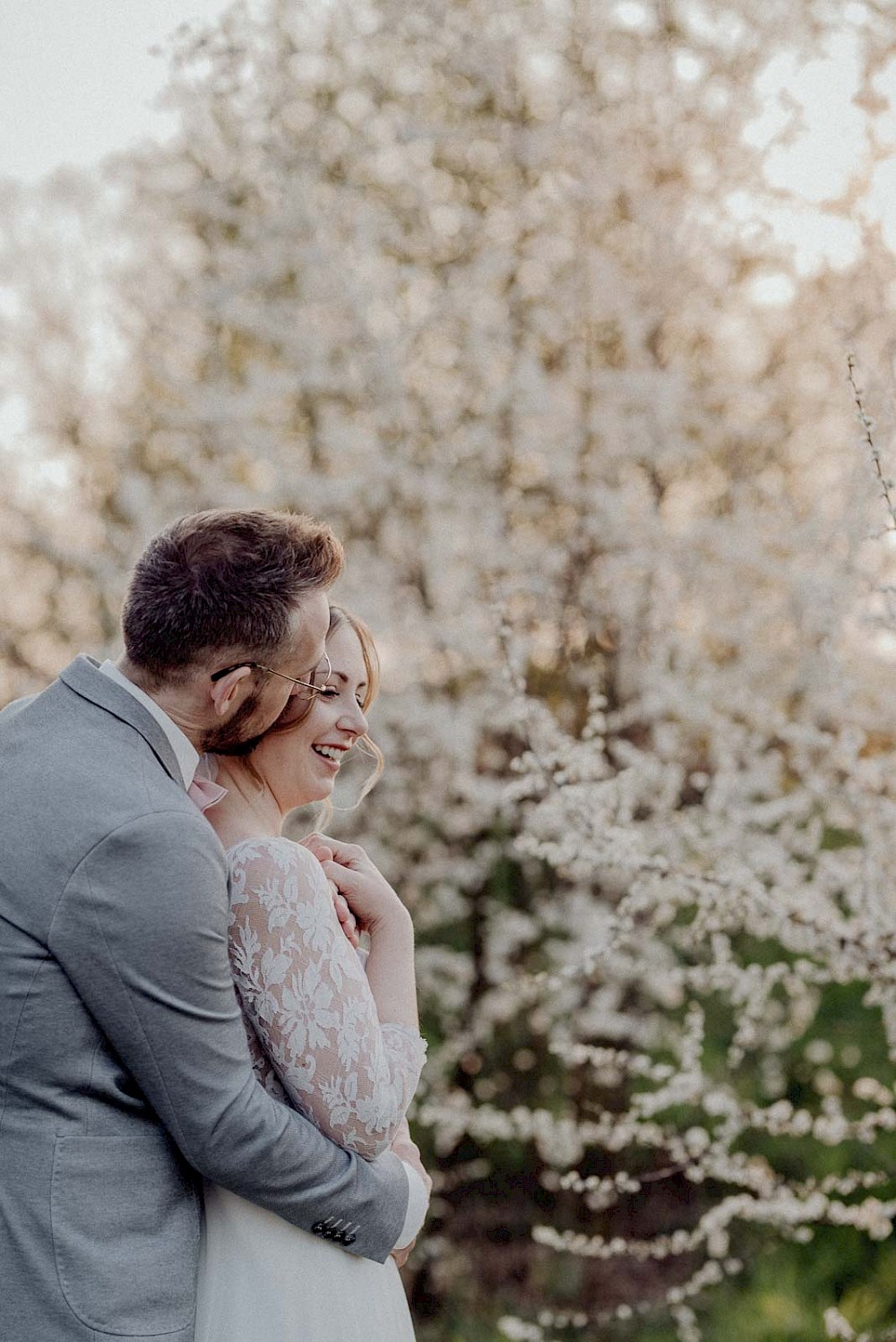 reportage Landhotel Voshövel | Moderne Landhochzeit mit viel Gefühl 43