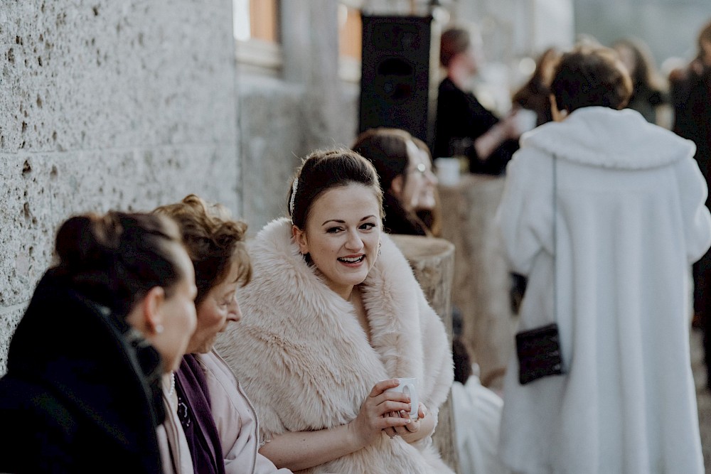 reportage Dezemberhochzeit im Moarhof am Samerberg 48