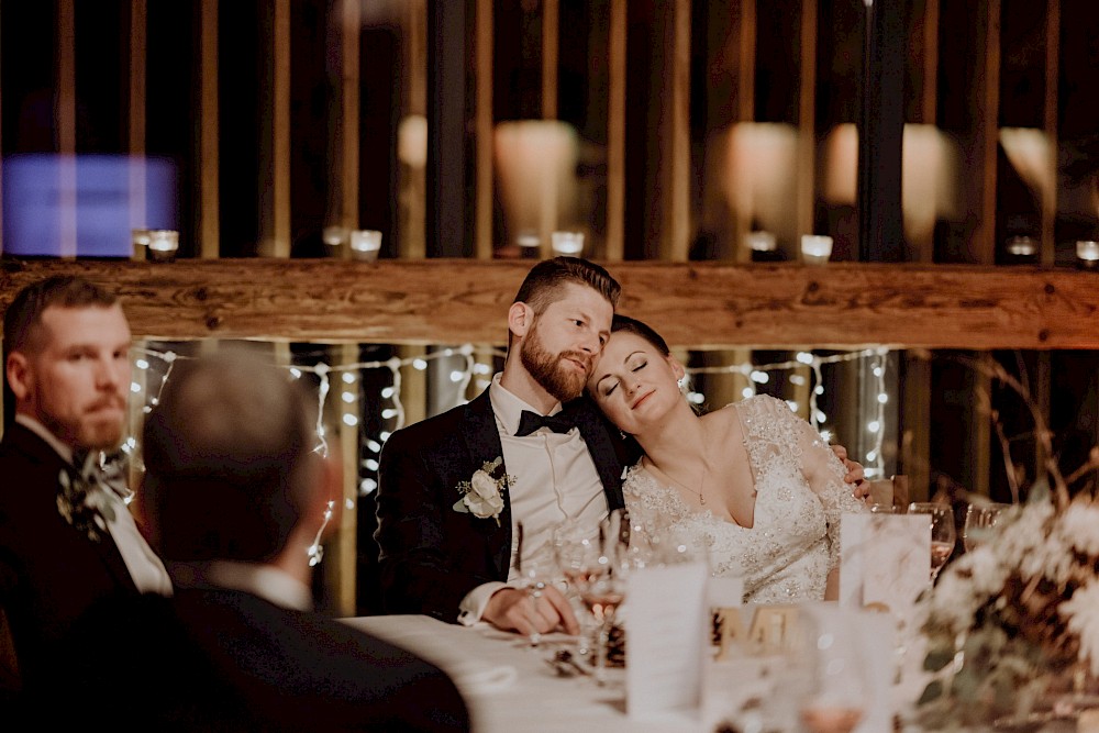 reportage Dezemberhochzeit im Moarhof am Samerberg 52