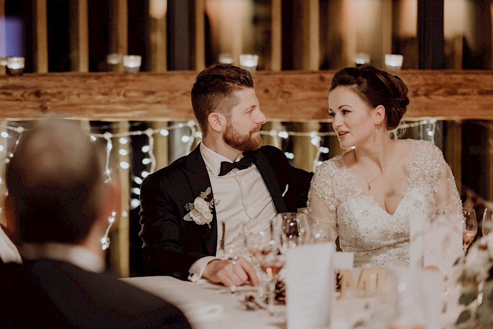 reportage Dezemberhochzeit im Moarhof am Samerberg 53