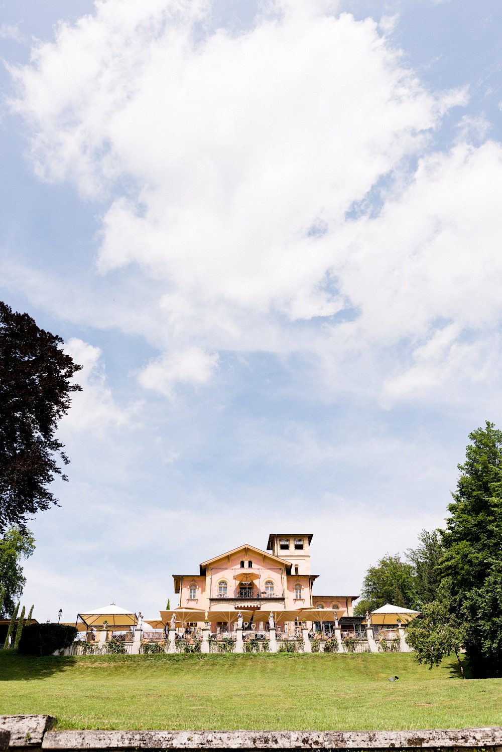 reportage HOCHZEIT IN DER LA VILLA AM STARNBERGER SEE • FREIE TRAUUNG VON SABRINA & VALERI 2