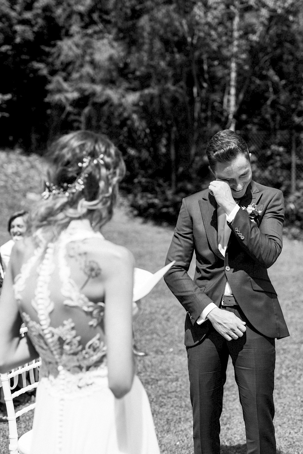 reportage HOCHZEIT IN DER LA VILLA AM STARNBERGER SEE • FREIE TRAUUNG VON SABRINA & VALERI 22