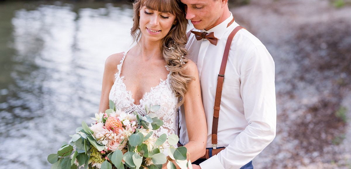 HOCHZEIT IN DER LA VILLA AM STARNBERGER SEE • FREIE TRAUUNG VON SABRINA & VALERI