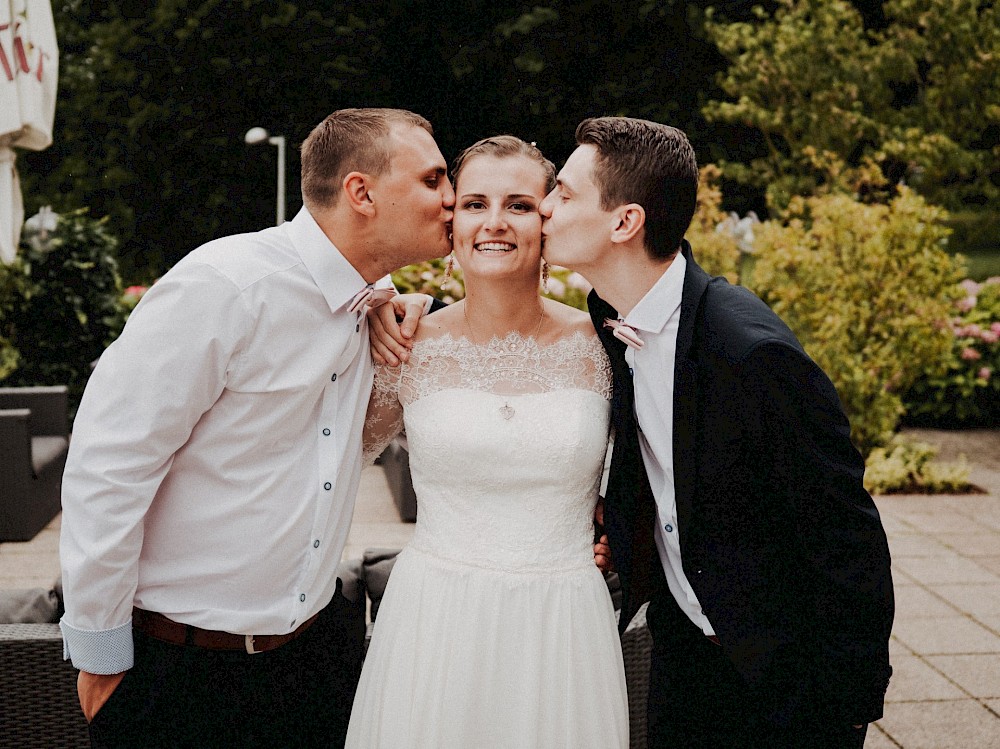 reportage Eine sehr emotionale Hochzeit von Celina & Chris 53